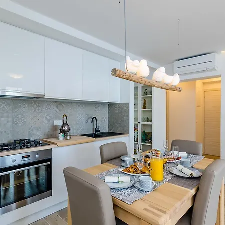 Apartmán Lazarin *