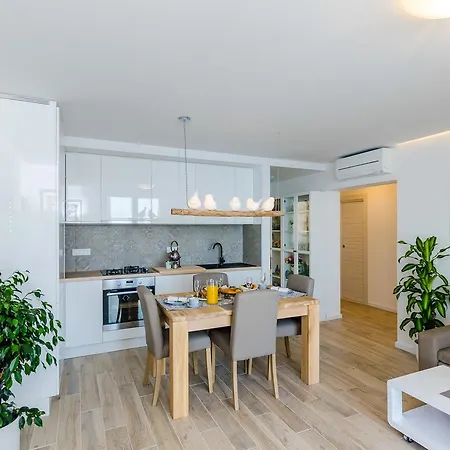 Lazarin دوبروفينك