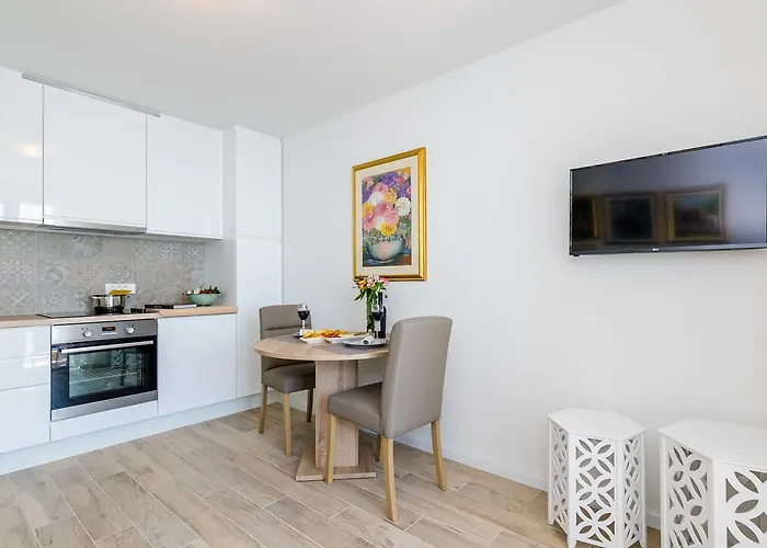 Lazarin Apartament *