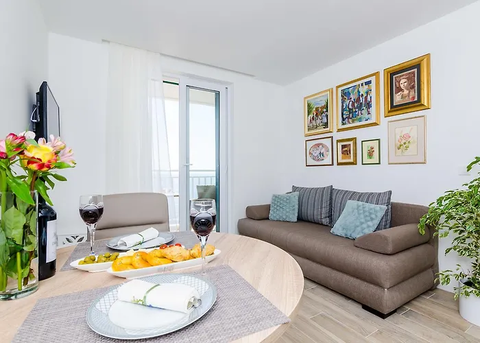 Lazarin Apartament *