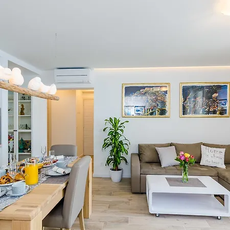 Lazarin Apartment